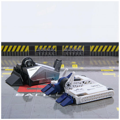 HEX BOTS BattleBots Arena Bite Force & Blacksmith Remote Control Robot Toy